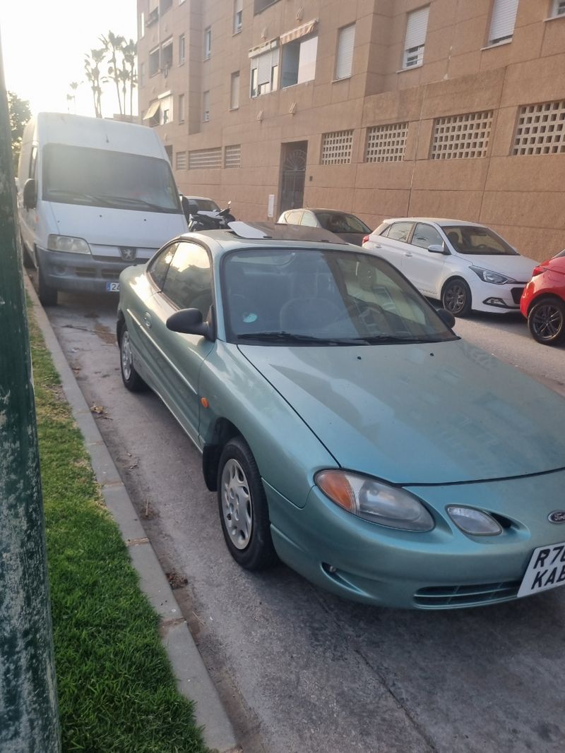 Ford Escort 1998 - foto 1