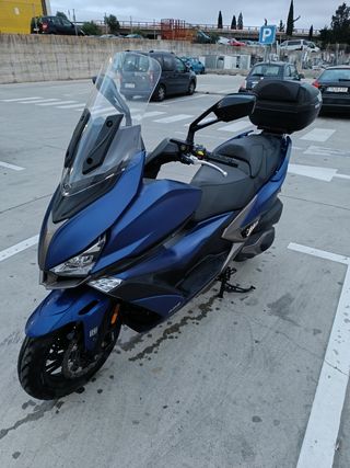 Moto Kymco Xciting 400, con sólo 2380 kms