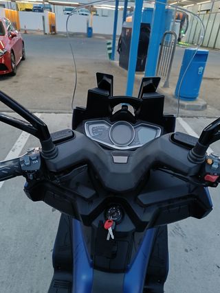 Moto Kymco Xciting 400, con sólo 2380 kms