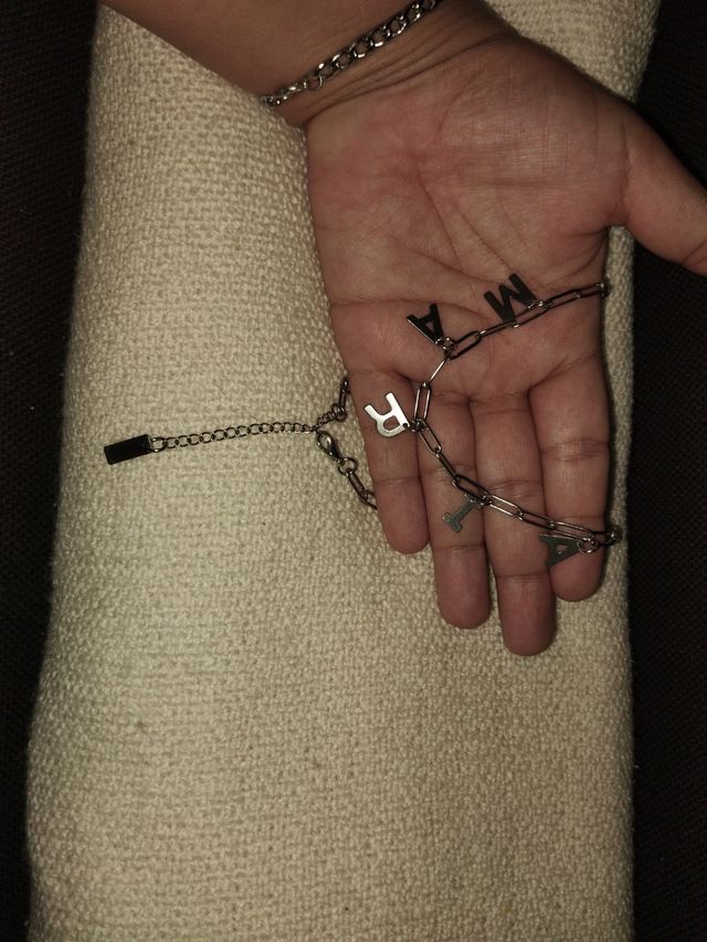 Collar personalizado de letras