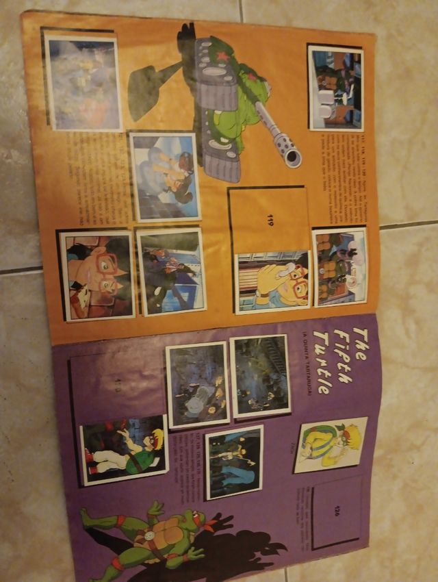 3 cadernetas de cromos incompletas