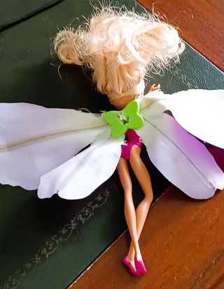 BAMBOLA BARBIE POLLICINA