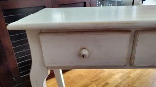 Consola blanca decapada