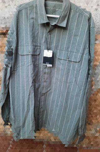 Sobre camisa nueva Cortefiel