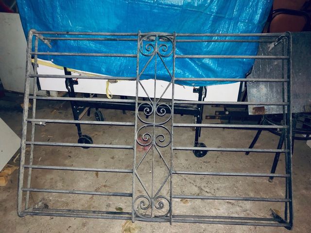 Reja antigua de hierro