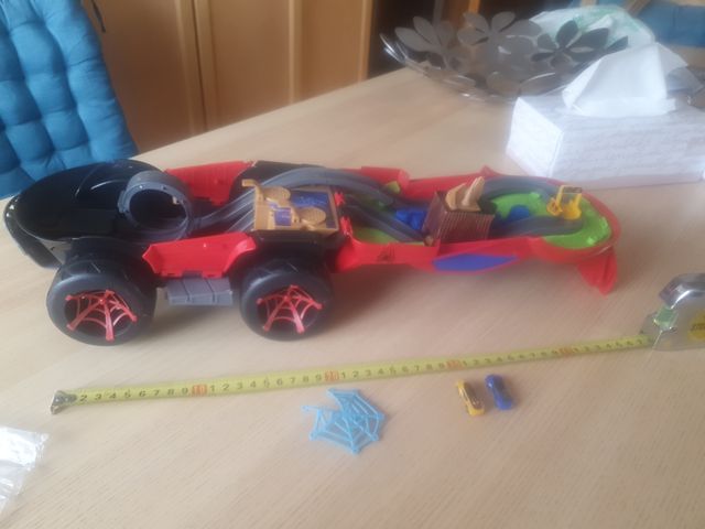 JUGUETE SPIDERMAN COCHE CON CIRCUITO