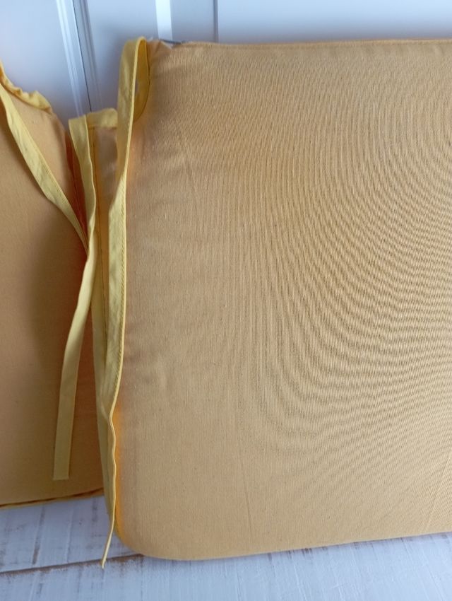 2 cojines de 40x40 para sillas