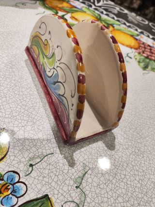 PORTATOVAGLIOLI MEZZA LUNA in ceramica,Caltagirone