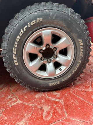 Llantas 4x4 Con Neumáticos