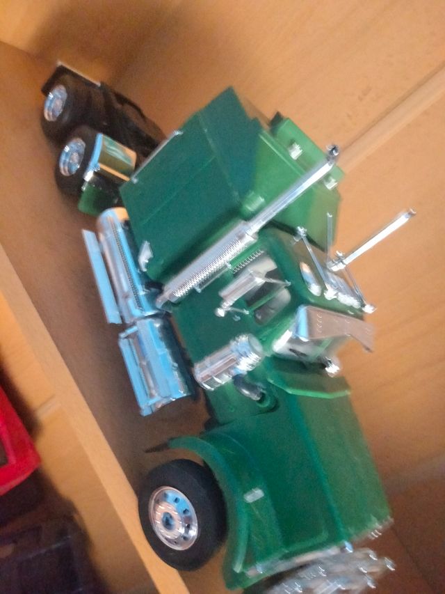 Maqueta camión italery