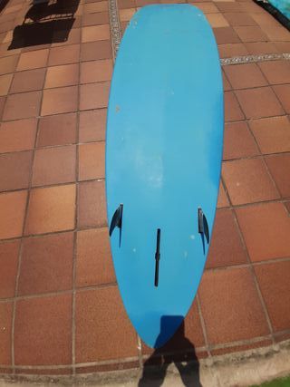 Tabla windsurf 7thwave 84 trifin con funda