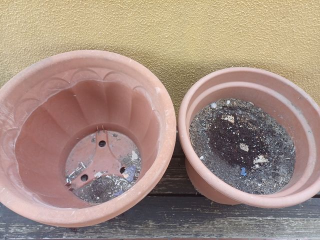 Lote de 2 maceteros grandes