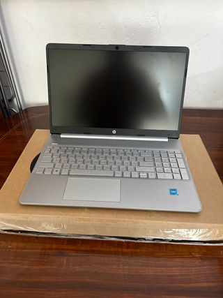 Portátil HP 15s 128GB SSD 15.6 FHD nuevo