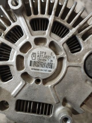 Se vende alternador de Mazda 6 1.8i