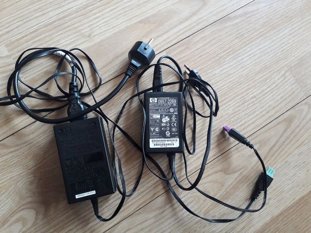 Lote de 3 adaptadores. 