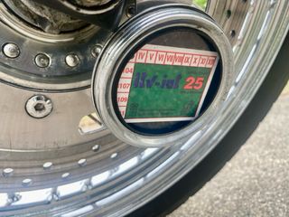 Triumph Bonneville T100 Black Cafe racer