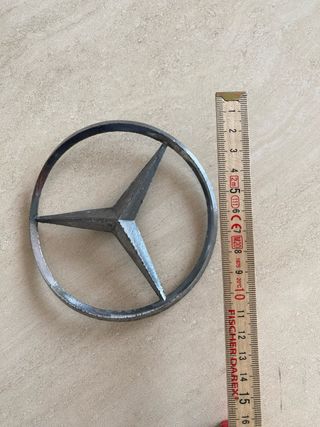 Estrella Mercedes Limousina 220S