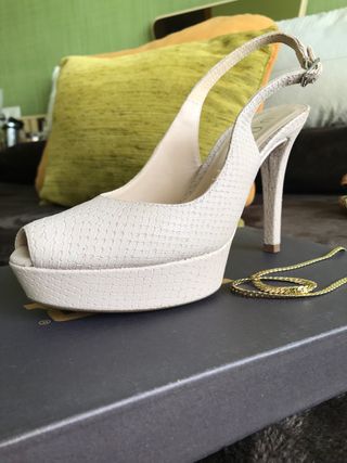 Zapato de ceremonia (fiesta)