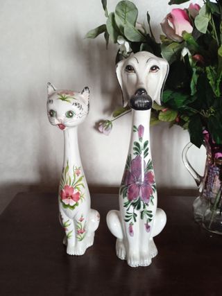 Cane e gatto in ceramica