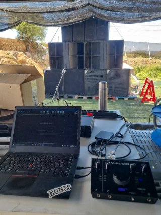 SE ALQUILA SONIDO E ILUMINACIÓN PROFESIONAL