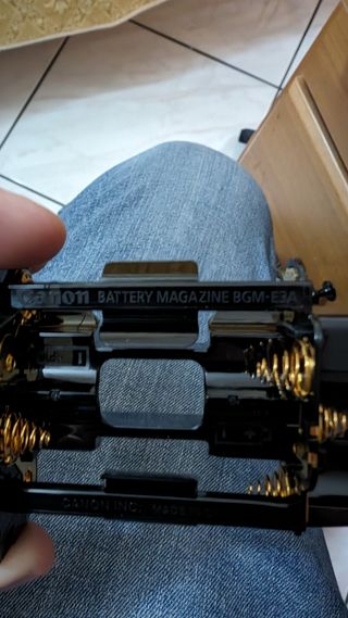 Canon Battery Magazine BGM-E3A Carica batteria