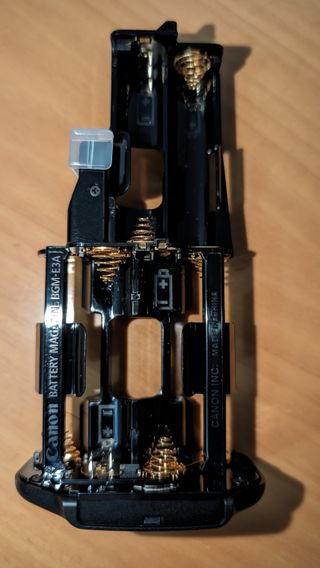 Canon Battery Magazine BGM-E3A Carica batteria