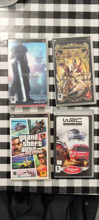 PSP Play Station + juegos + cargador