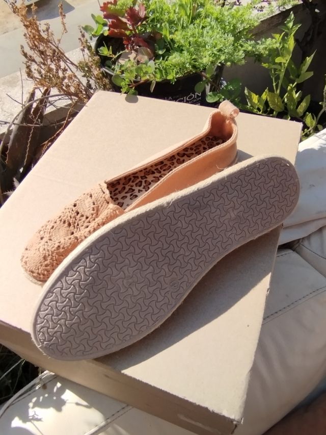 Alpargatas boho chic románticas de encaje