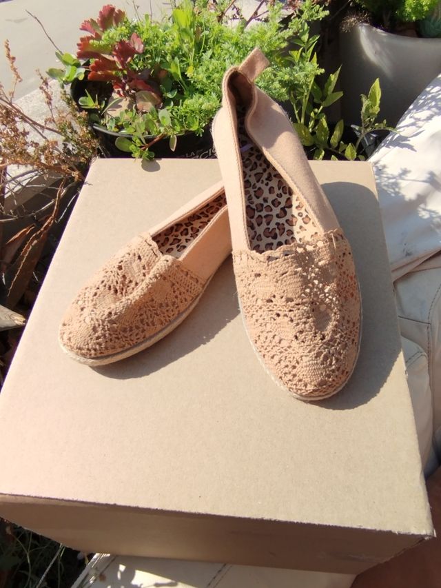 Alpargatas boho chic románticas de encaje