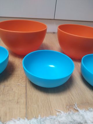 Cuencos de juguete