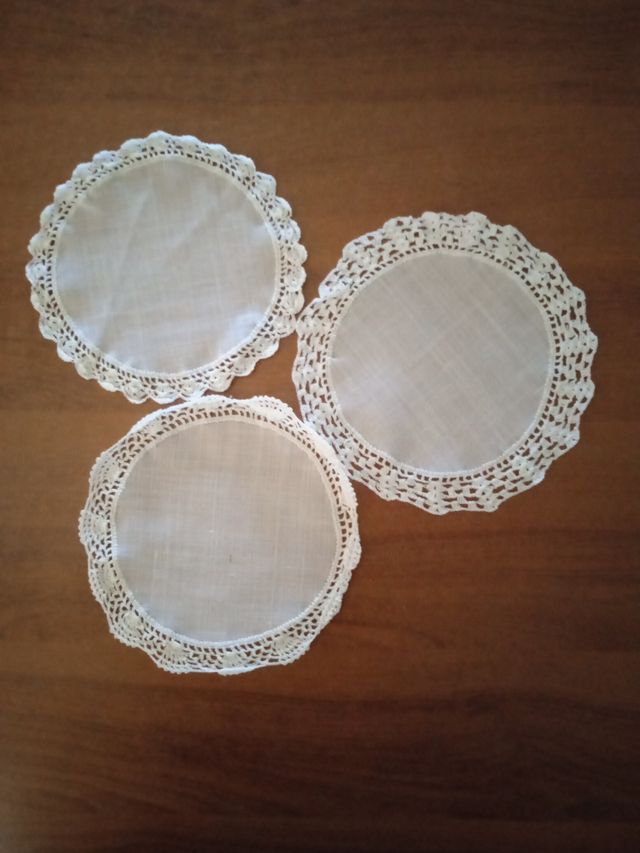 Centrino uncinetto in lino e cotone