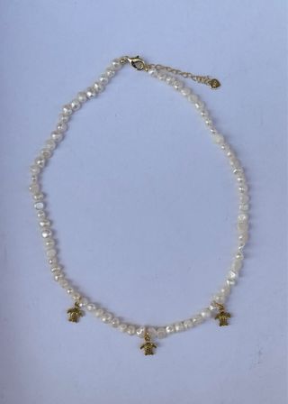 Collar perlas y tortugas