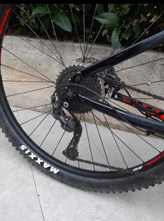 Bicicleta electrica, talla M, 29"