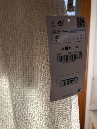 Falda lentejuelas marca Zara