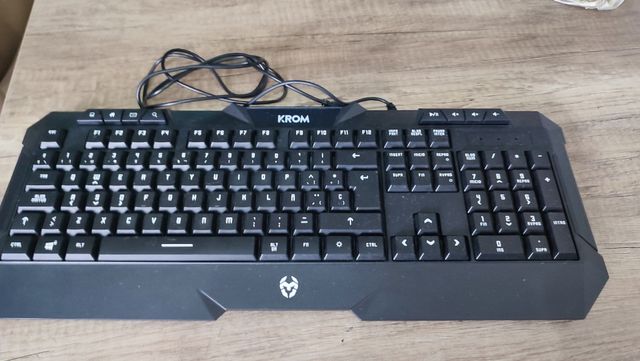 Teclado krom kunai RGB