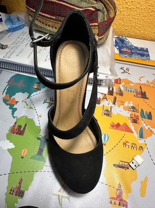 Zapatos de tacón negros, talla 35