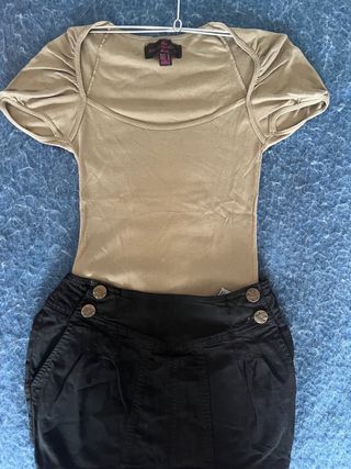 Conjunto minifalda y camiseta manga corta