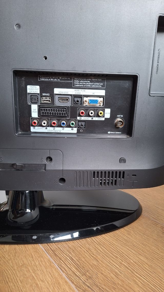 Televisión SAMSUNG LE 22B450C4W LCD 22"