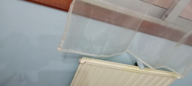 Visillo beige. Nuevo