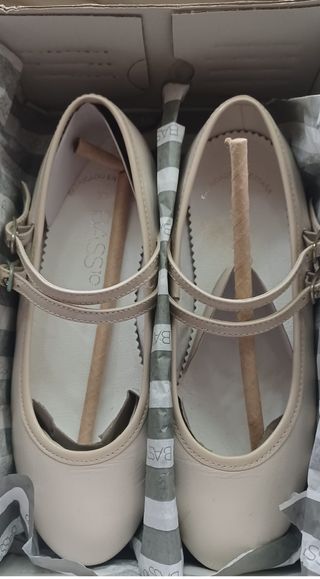 ZAPATO Nº32 COMUNION NIÑA BASS10 BEIGE
