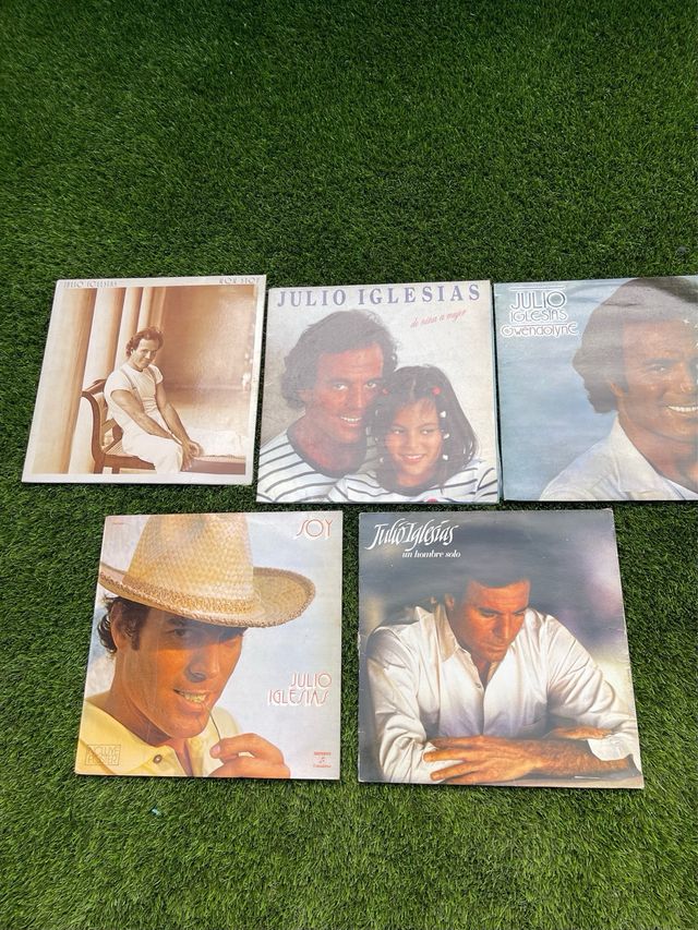 Cinque dischi in vinile di Julio Iglesias