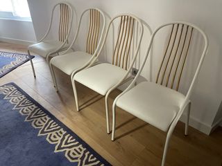 Mesa de cocina extensible con 4 sillas