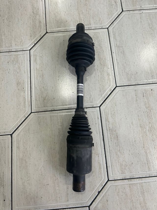 Palier Transmision delantera izquierda Mercedes