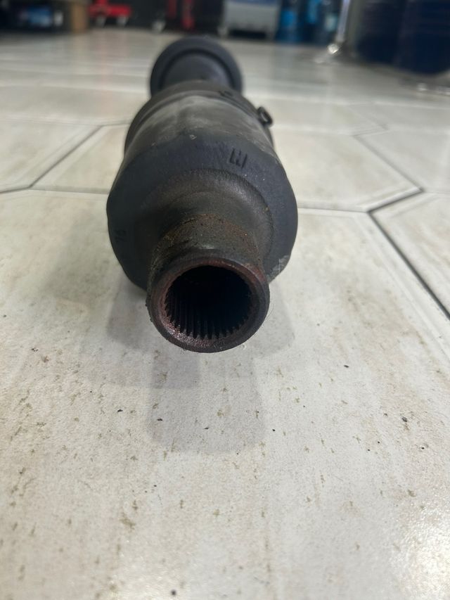 Palier Transmision delantera izquierda Mercedes