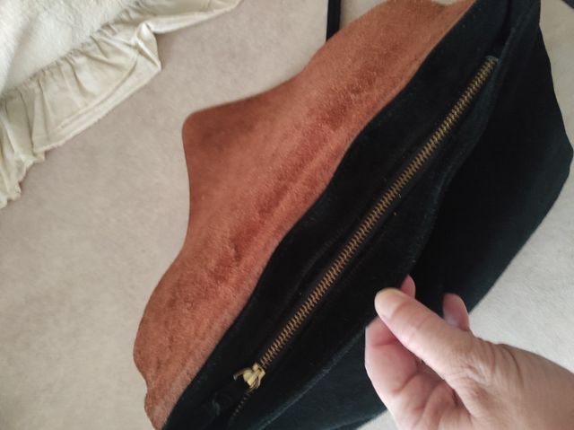 Bolso sobre animal print