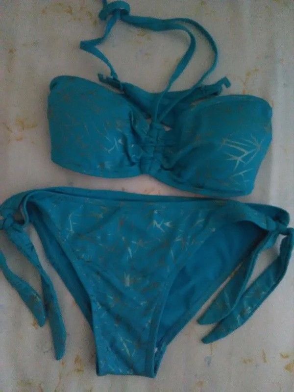 Bikini 👙 turchese