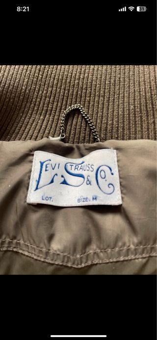 Cazadora / abrigo plumas de mujer Levi’s