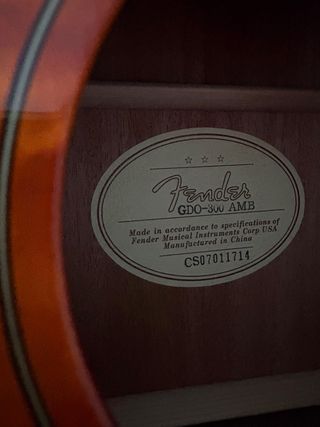 GUITARRA FENDER SEMIACÚSTICA