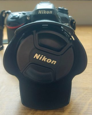 Nikon d7100, batería original y cargador