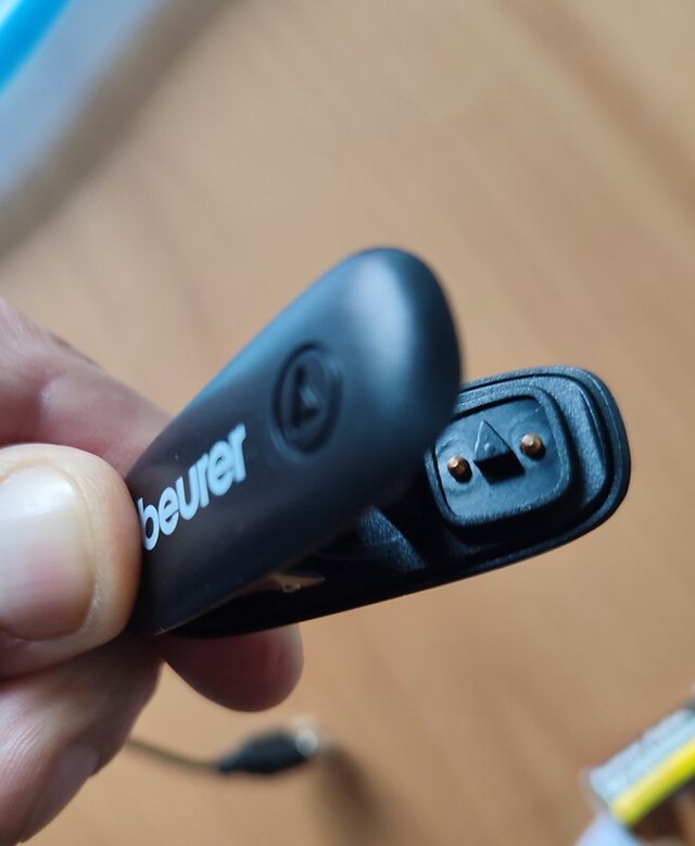 CARGADOR Y CORREA PULSERA ACTIVIDAD BEURER AS-80